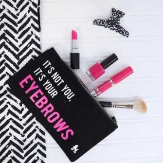 Make up words. Слоган про косметичку. Верду косметика. Магазин директ ТРЕЙД my make up Beauty Bag. Make up for ever slogan.